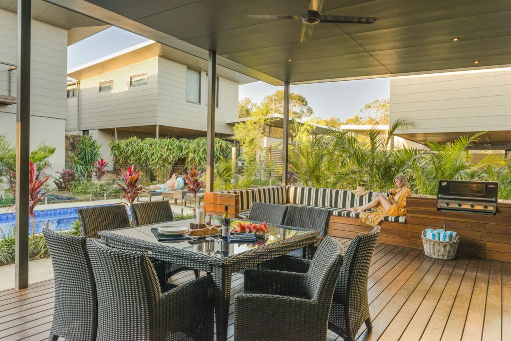 Byron Luxury Beach Houses - Darwin Tourism 1