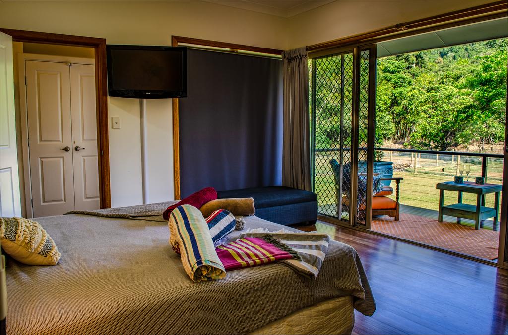 Cairns Homestead: A Peaceful Getaway - thumb 2