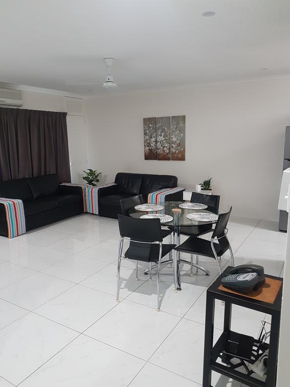 Cairns Prime Location Esplanade Self Contained Apartment With Wifi - thumb 2