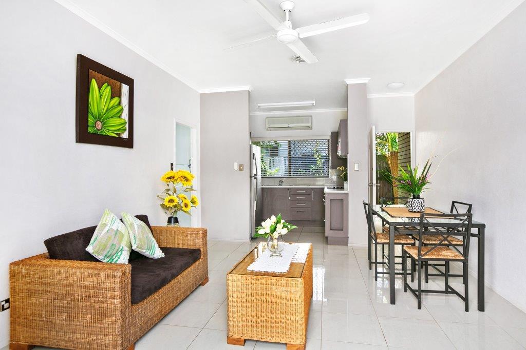Cairns Reef Retreat - Accommodation BNB
