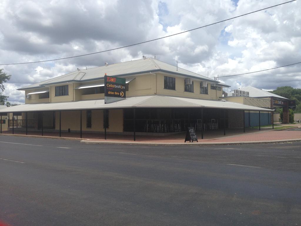 Capella Hotel Motel - QLD Tourism