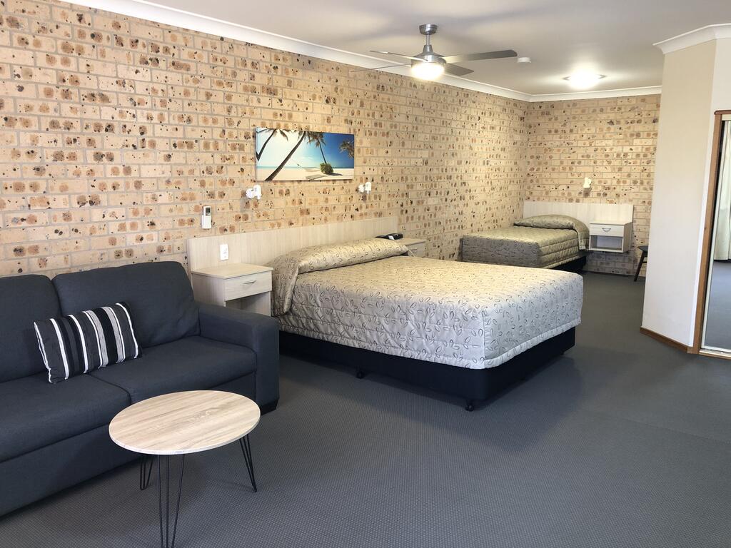Cardiff Motor Inn - New South Wales Tourism 