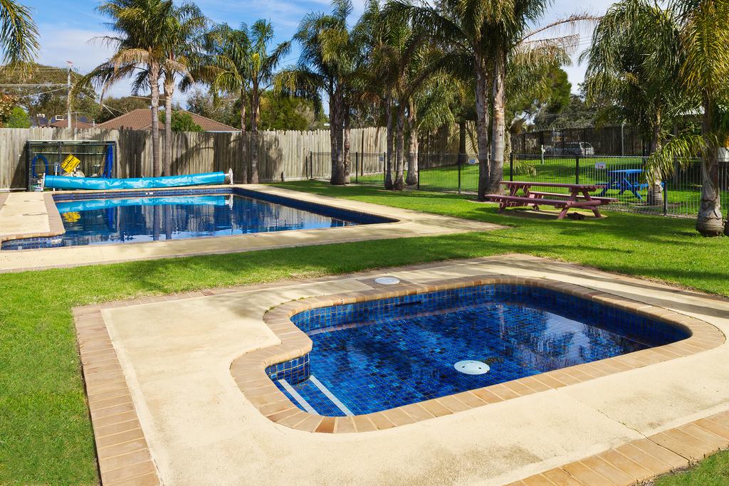 Carrum Downs Holiday Park and Carrum Downs Motel - New South Wales Tourism 