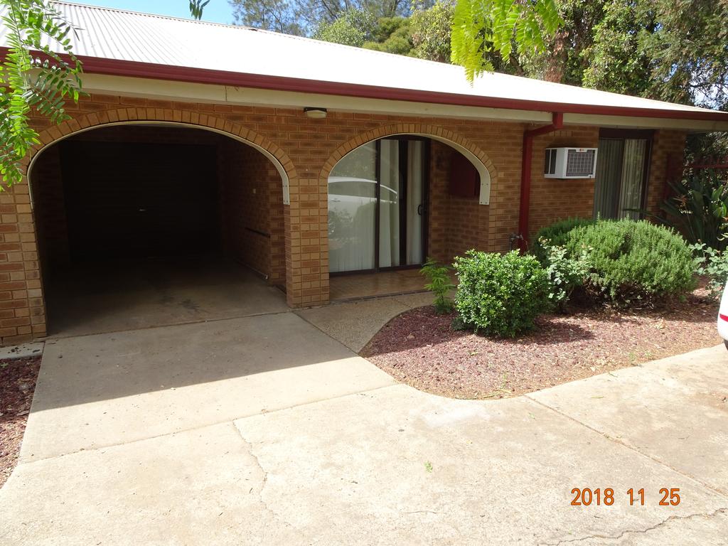 CCC - Central Clean Comfortable Apartment - Wagga Wagga Accommodation