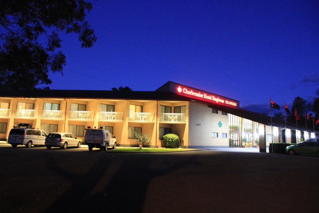 Charbonnier Motor Inn - New South Wales Tourism 