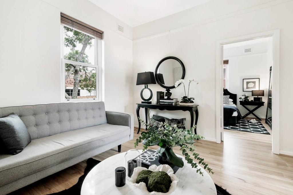 Chic Woollahra Pied-Ã -Terre With Parking - thumb 1