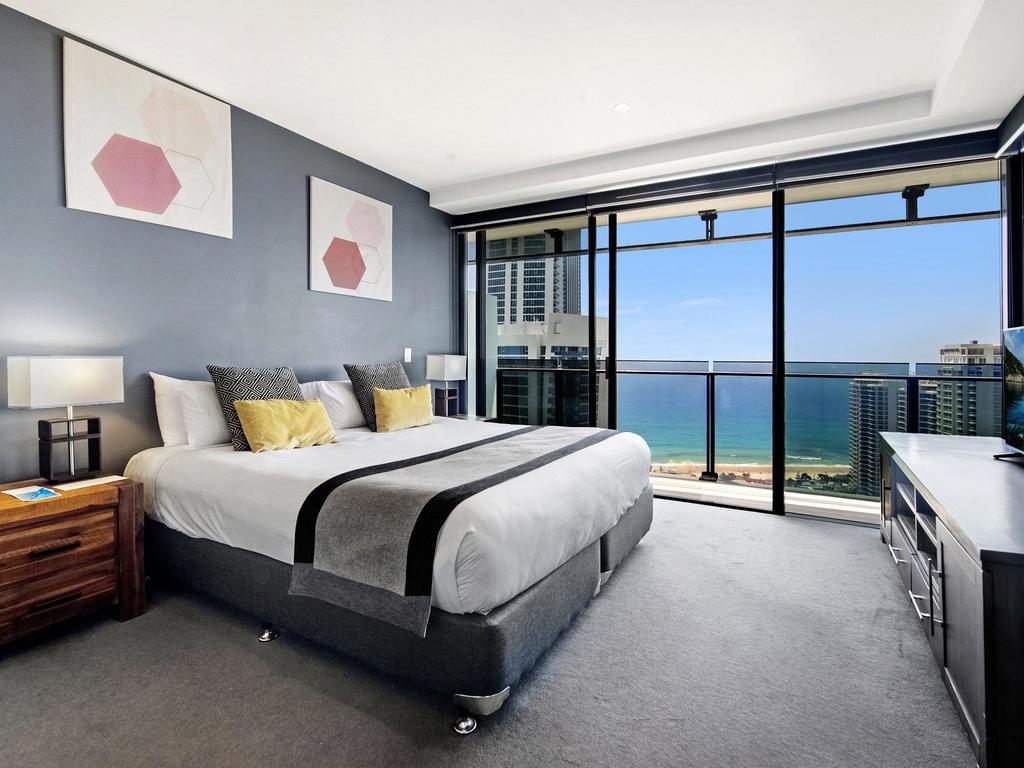 Circle On Cavill Private 2 Bed Ocean View - Surfers Gold Coast 1