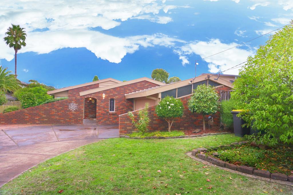 Classic Double Brick Garden House - Accommodation Adelaide