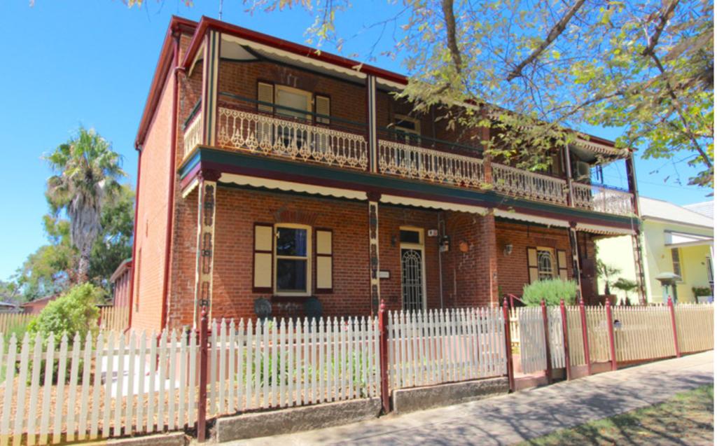 Classic Old Style House - Accommodation Adelaide