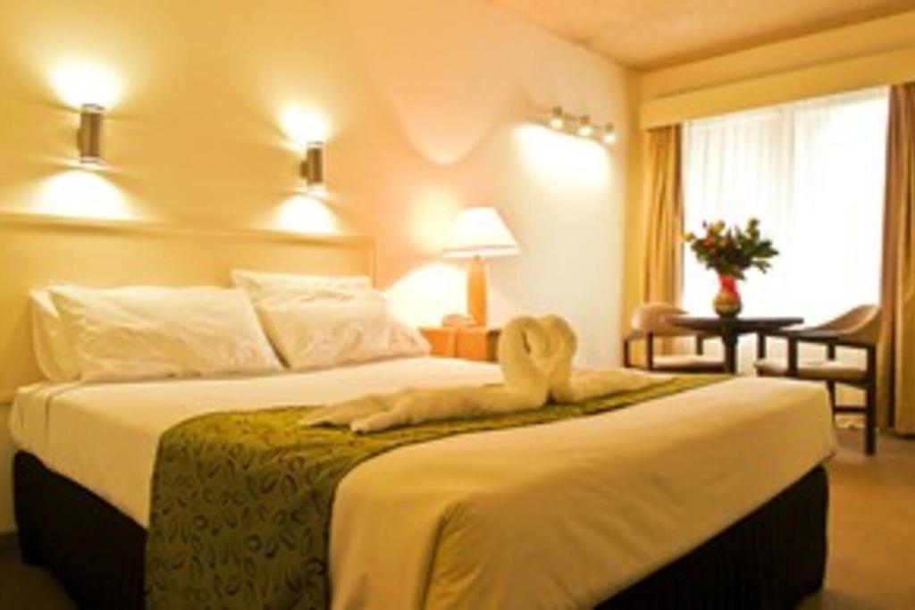 Classic Queen Room 2 In Oakleigh - South Australia Travel