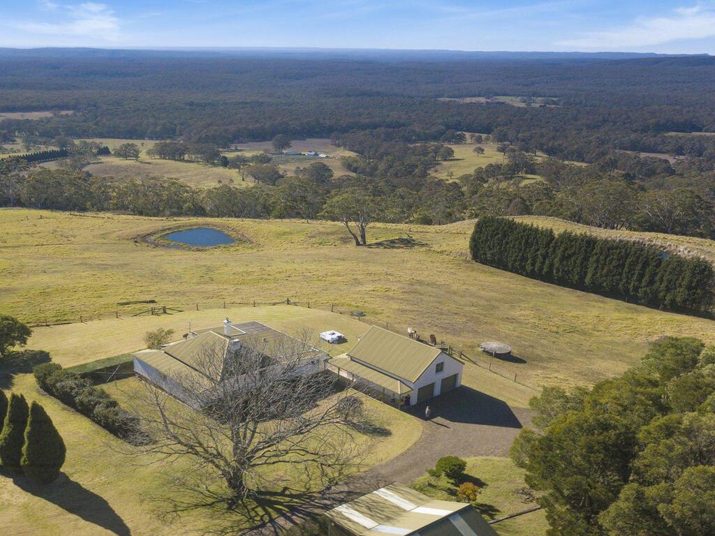 Cloudhill - magnificent rural views to Sydney