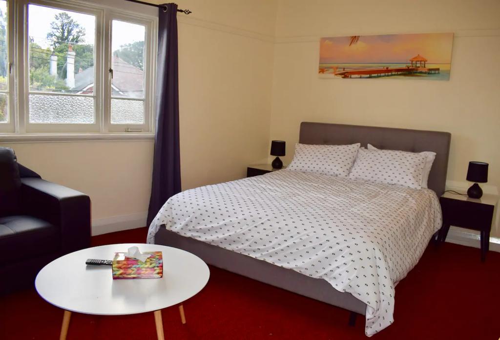Comfortable Apartment In Trendy Haberfield - Australia Accommodation 3