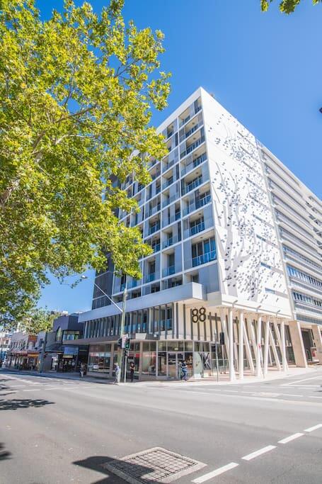 Comfortable Studio At The Central Of Chatswood - thumb 3