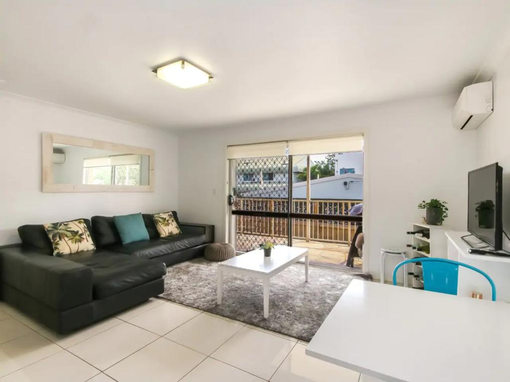 Contemporary 2 Bedroom Beachfront Apartment - South Australia Travel