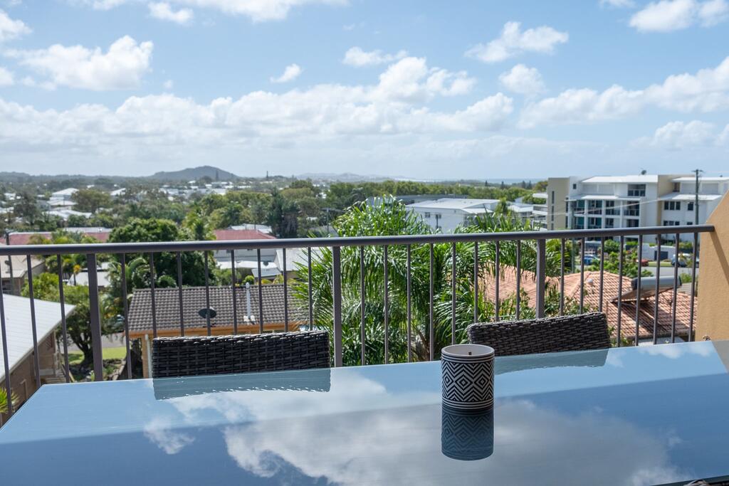 Coolum Beach 3 Level Townhouse Private Rooftop Terrace Spa Overlooking Mount Coolum - thumb 1