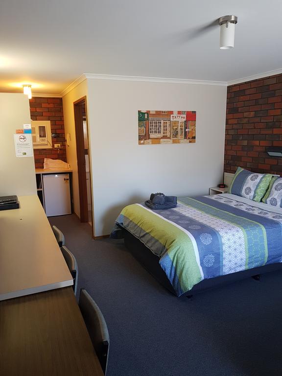 Coorrabin Motor Inn - Accommodation Adelaide
