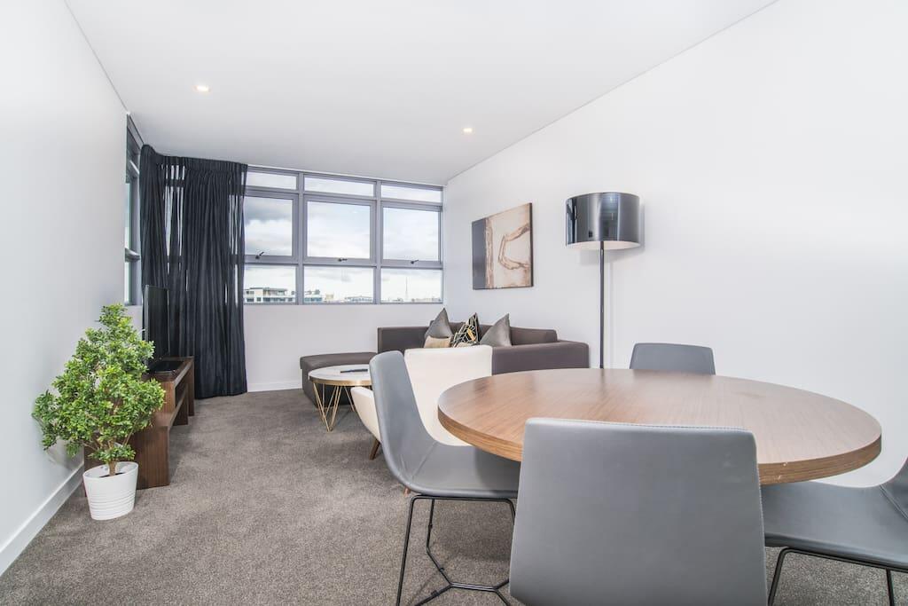 Corporate Travel 1bed 1study Room Apt At Chatswood - thumb 1