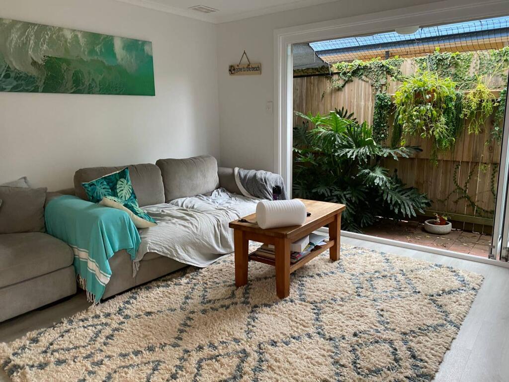 Cosy Backyard Apartment Close To Miami Beach - Accommodation Adelaide
