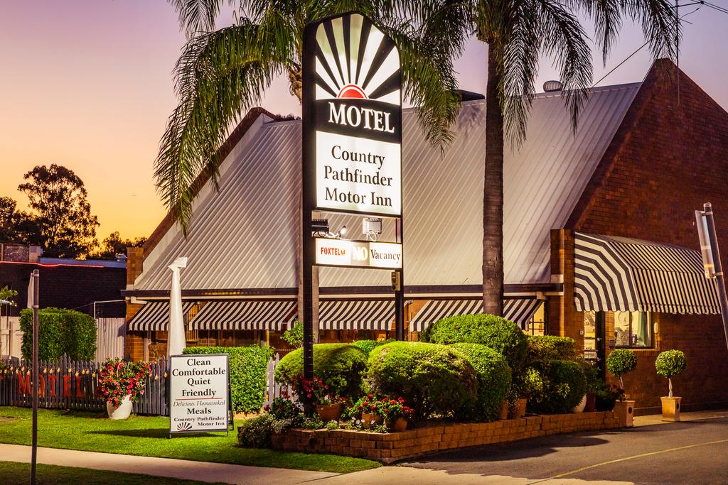Country Pathfinder Motor Inn - New South Wales Tourism 