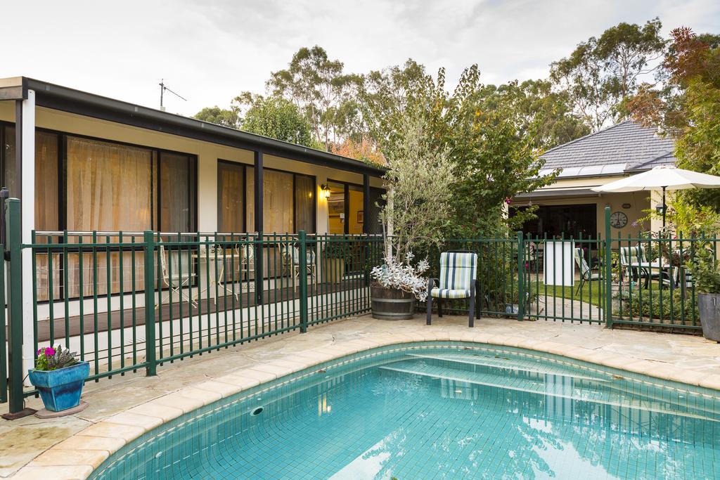 Courtsidecottage Bed and Breakfast - South Australia Travel