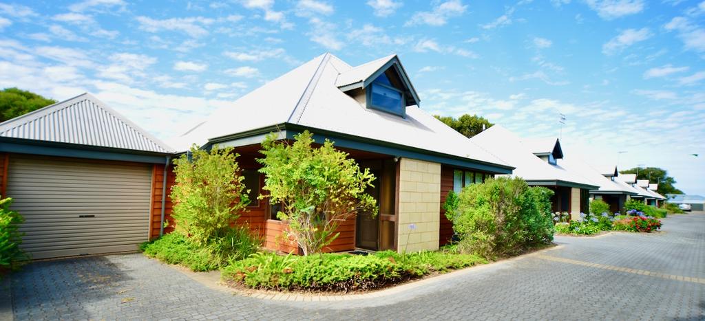 Cowrie Chalet - Geraldton Accommodation