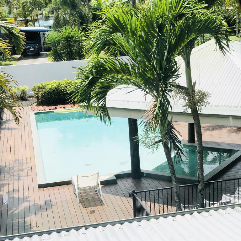 Crazy About Cairns Resort Living - 6 Bedrooms - thumb 3