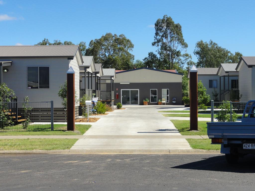 Dalby Tourist Park - Foster Accommodation