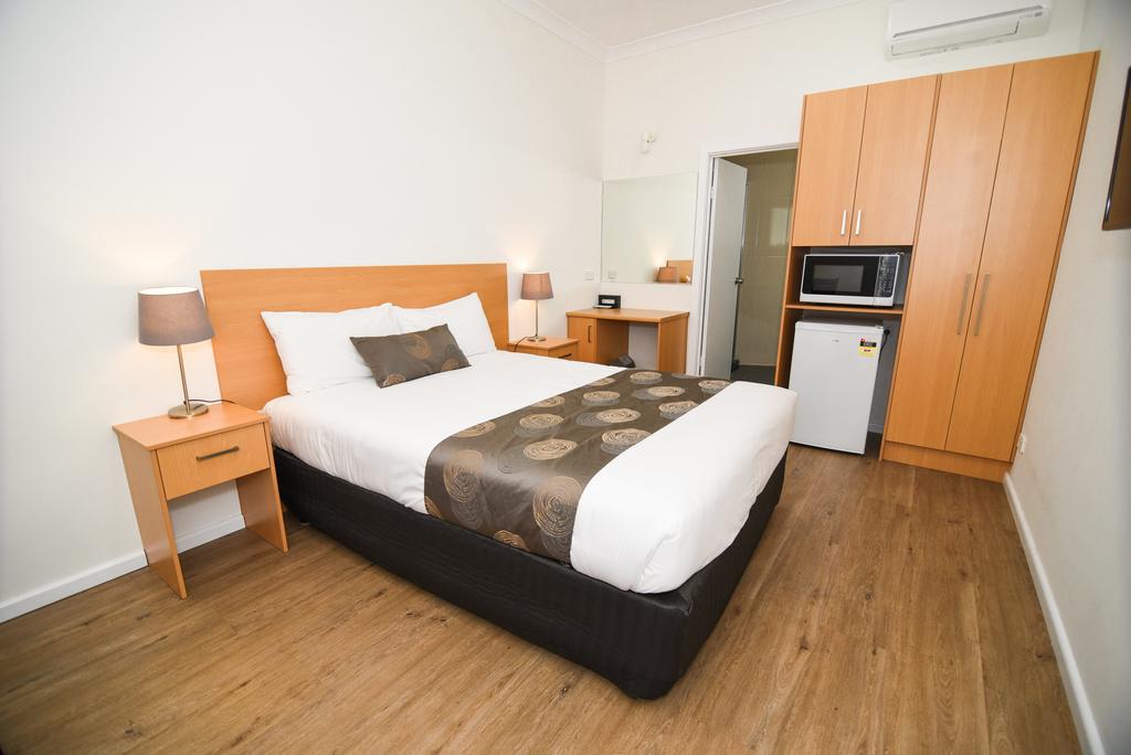 Dandenong Motel - New South Wales Tourism 