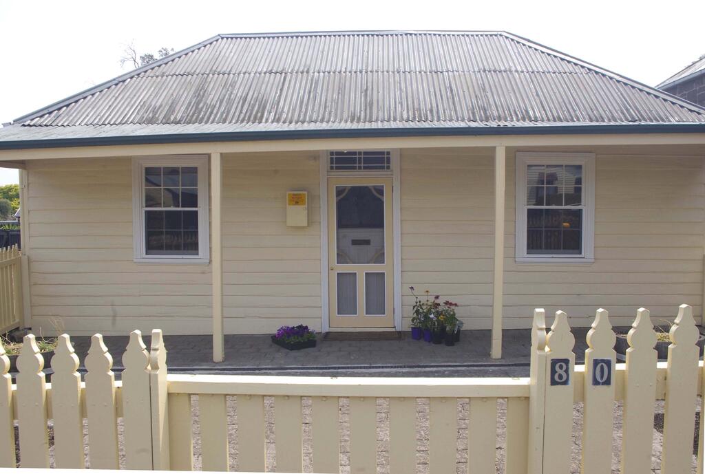 Darcy's Cottage on Piper - QLD Tourism