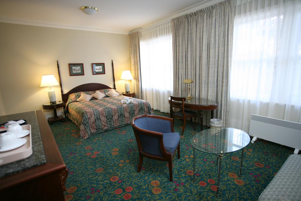 Darcy's Hotel - Accommodation Australia 1