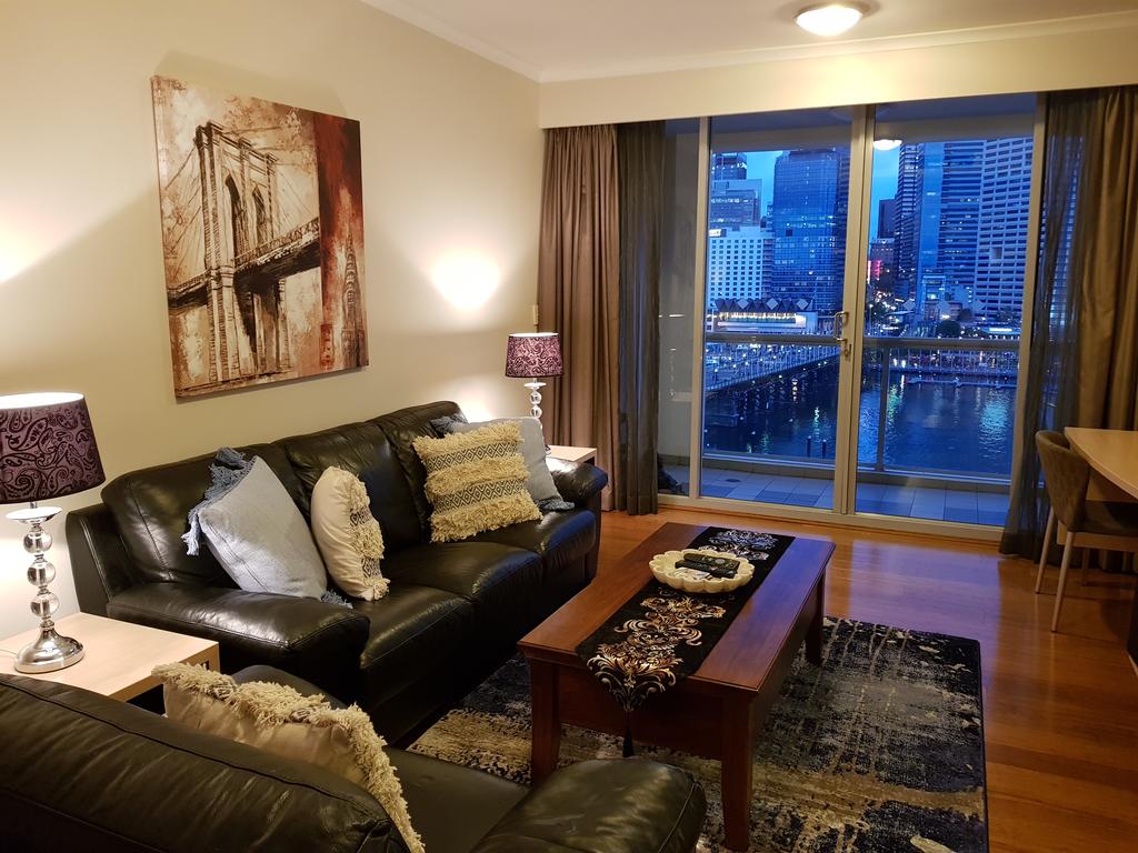 Darling Harbour 2 Bedroom Apartment - thumb 2