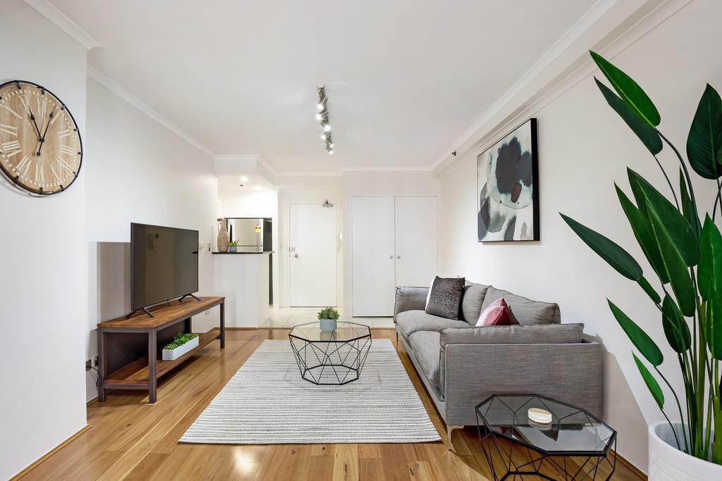 Darlinghurst One Bedroom Modern Self-Contained Apartment With Parking - Easy Access To Sydney CBD (45 PEL) - thumb 1