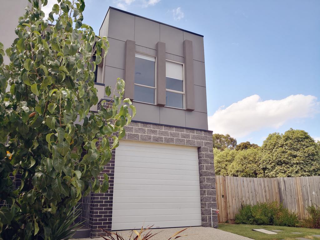 Delicate and Peaceful Bundoora Townhouse 7-R4 - New South Wales Tourism 