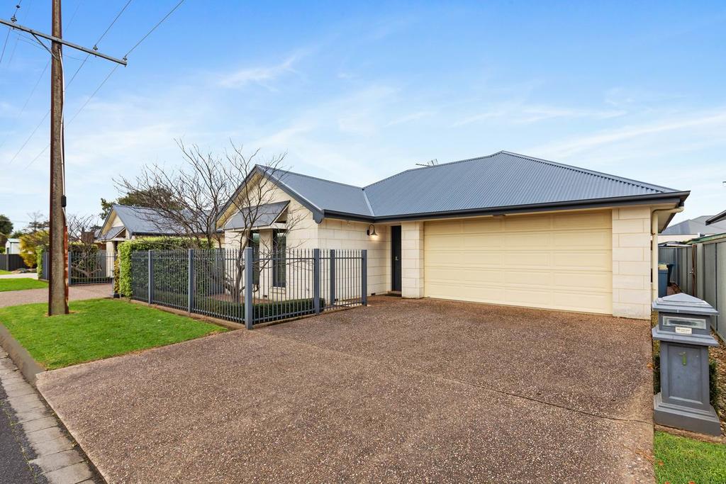 Domain Two Apartment - Mount Gambier Accommodation 1