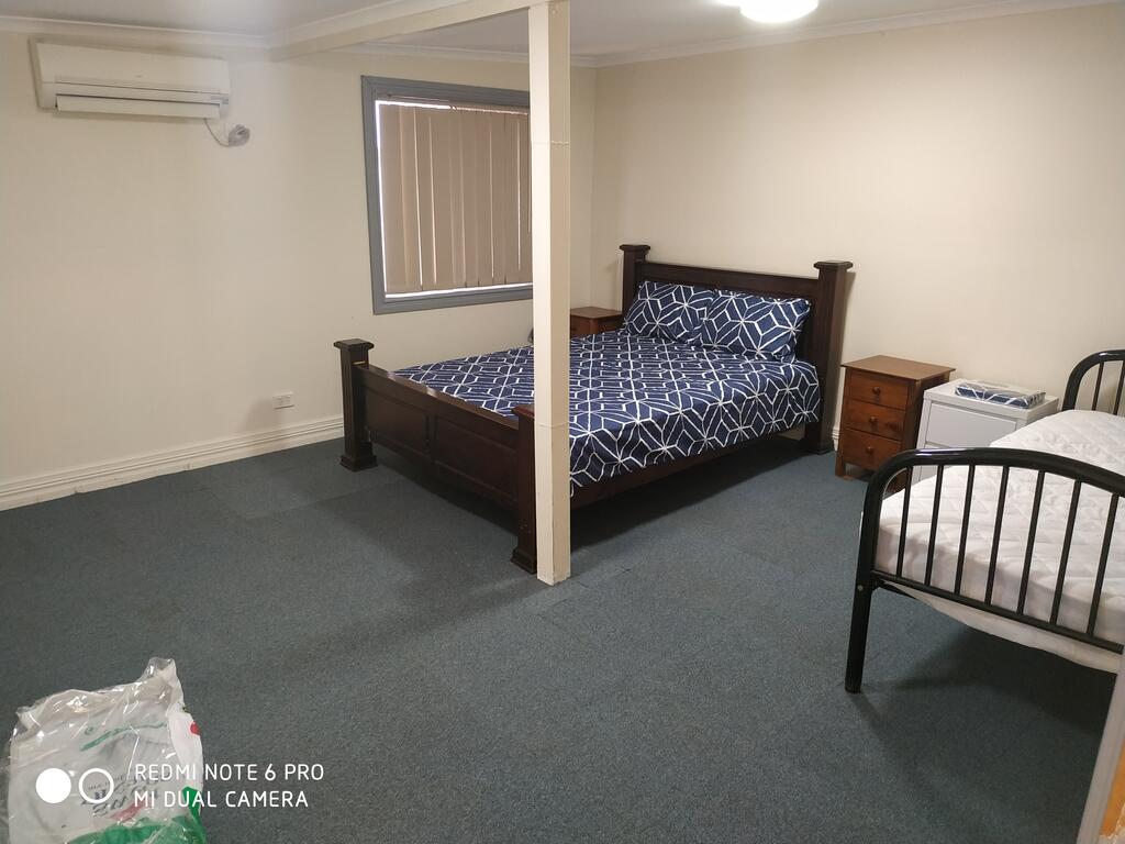 Egan St Getaway - Kalgoorlie Accommodation 0
