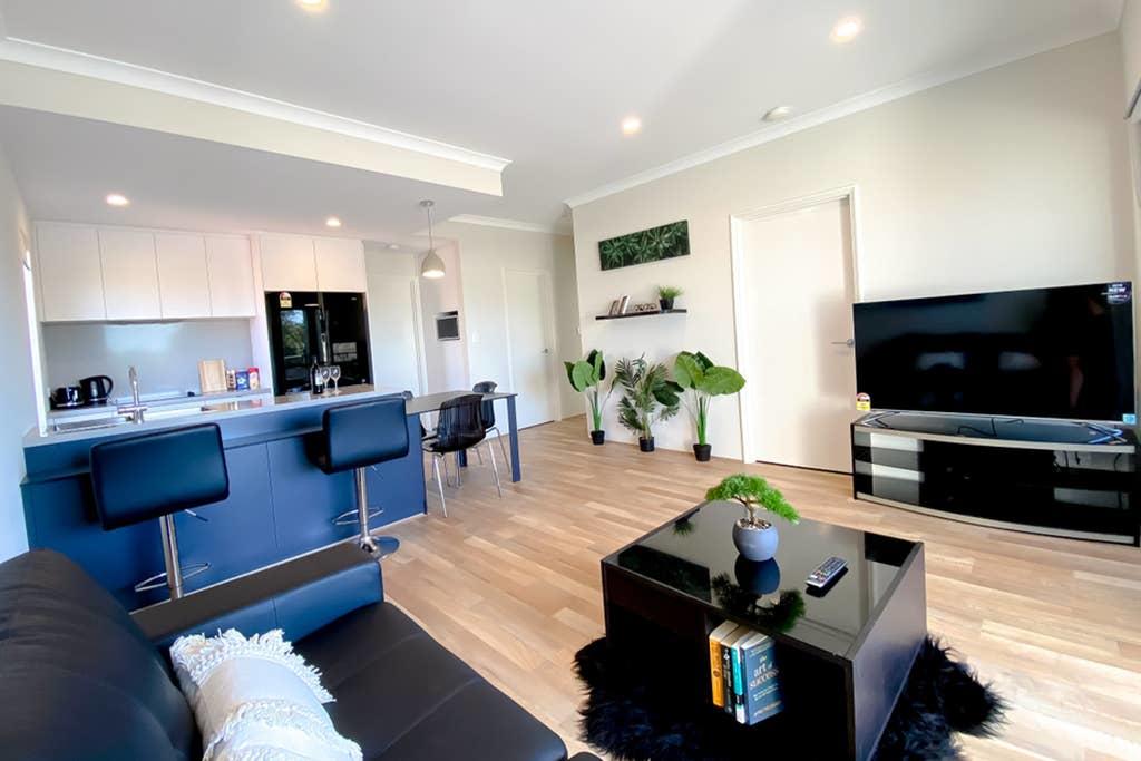 Elegantly Appointed BRAND NEW Luxurious Apartment! - WA Accommodation 0