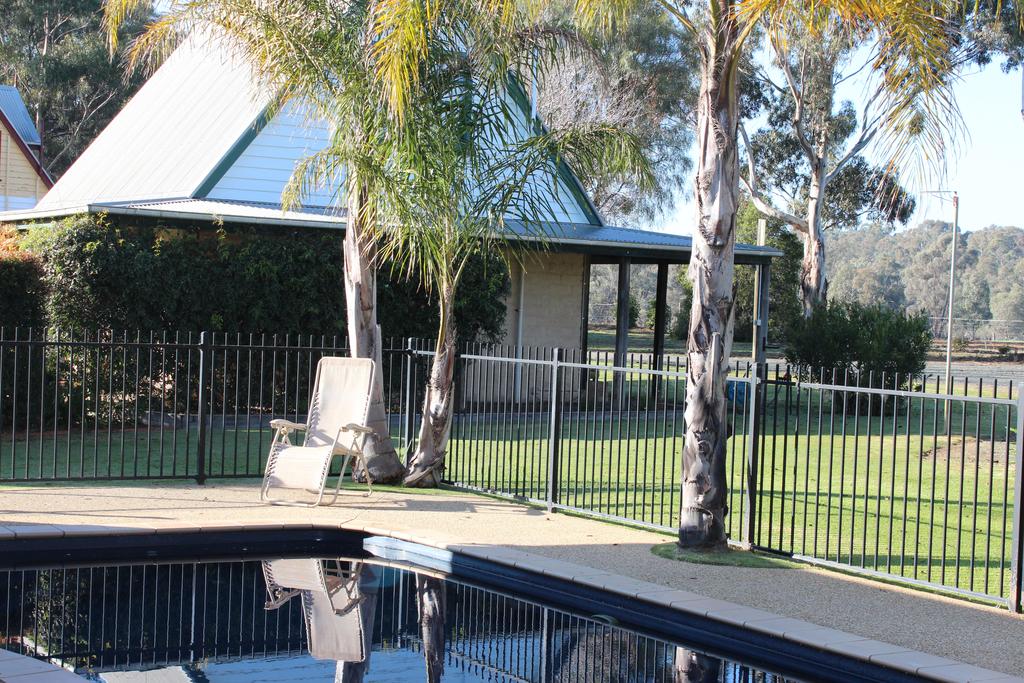 Elinike Guest Cottages - New South Wales Tourism 