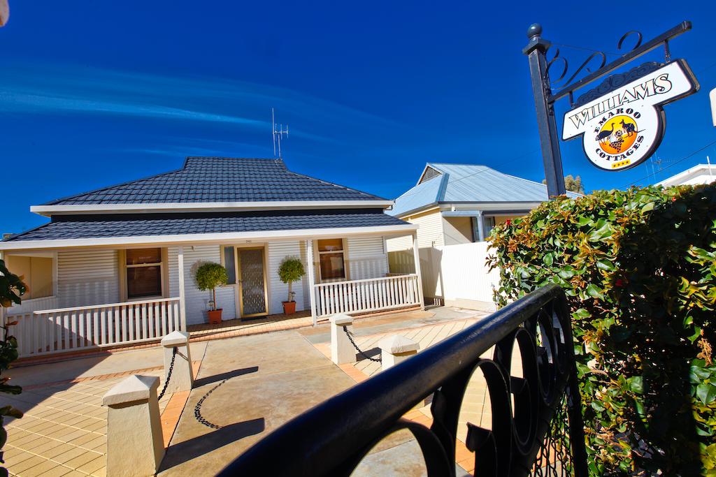 Emaroo Cottages Broken Hill - Accommodation BNB 2