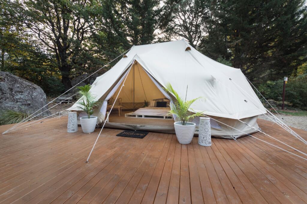 Emperor Tent in Yackandandah - Phillip Island Accommodation