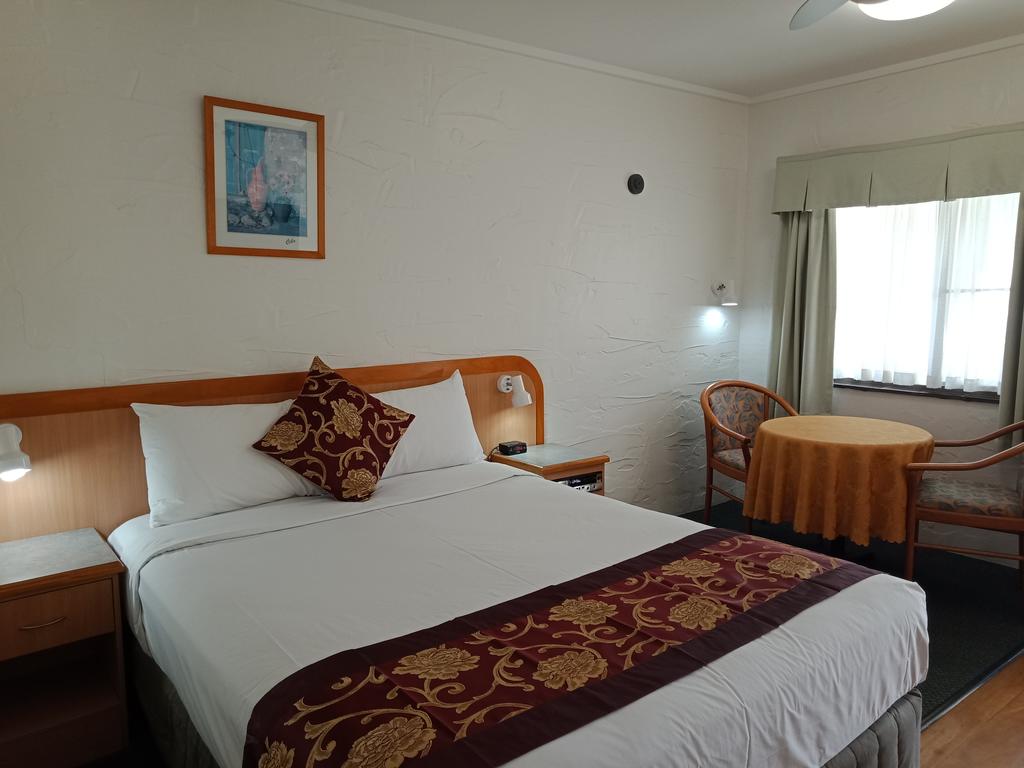 Espana Motel - Accommodation Guide