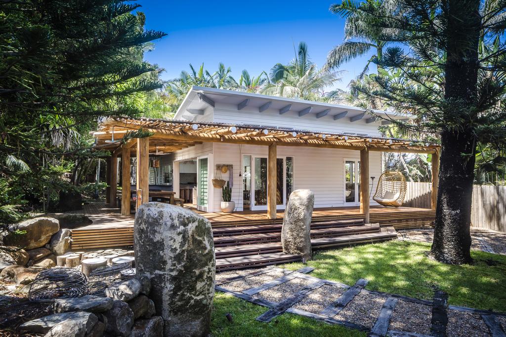 Eternity Beach House - Eco Luxury Byron Bay