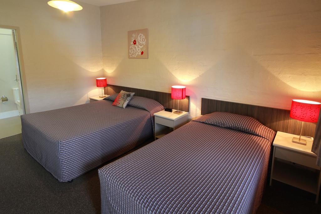 Everton Park Hotel - Accommodation Daintree