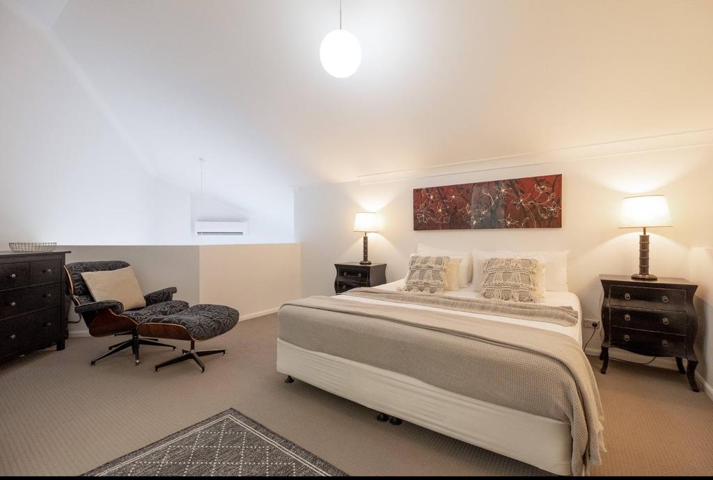 Fabulous Kangaroo Point 3 Bedroom apartment - New South Wales Tourism 