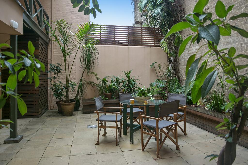Family Terrace Home Minutes From Oxford Street And CBD - Accommodation in Brisbane 2