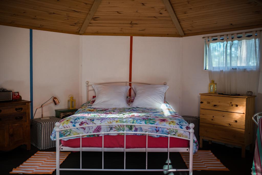 Funky Yurt on Acreage - New South Wales Tourism 