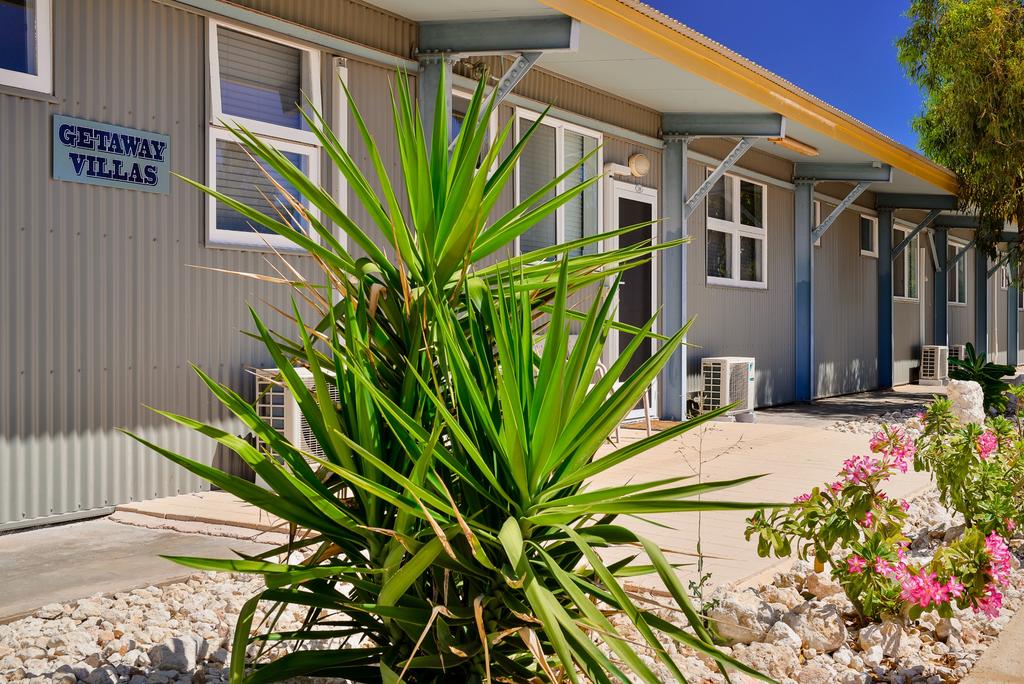 Getaway Villas Unit 38-5 - 1 Bedroom Self-Contained Accommodation - thumb 1