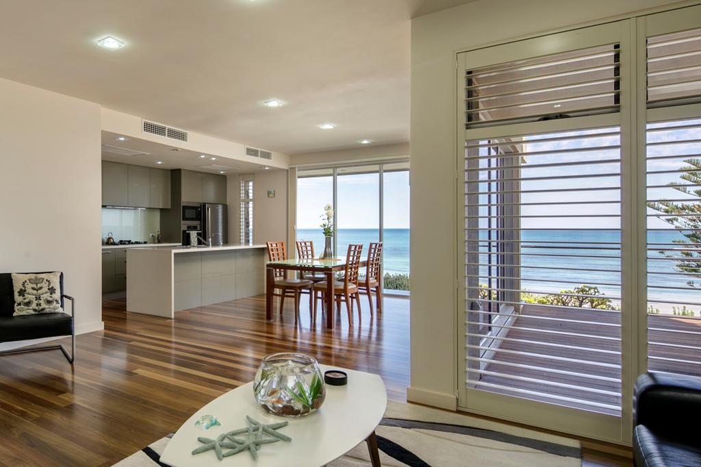 Glenelg Absolute Beachfront - One Of Only Two Homes - thumb 0
