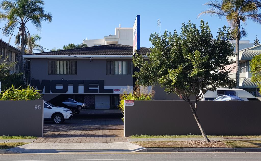 Gold Coast Airport Motel - Closest Privately Owned Accommodation To The GC Airport - Palm Beach Accommodation 3