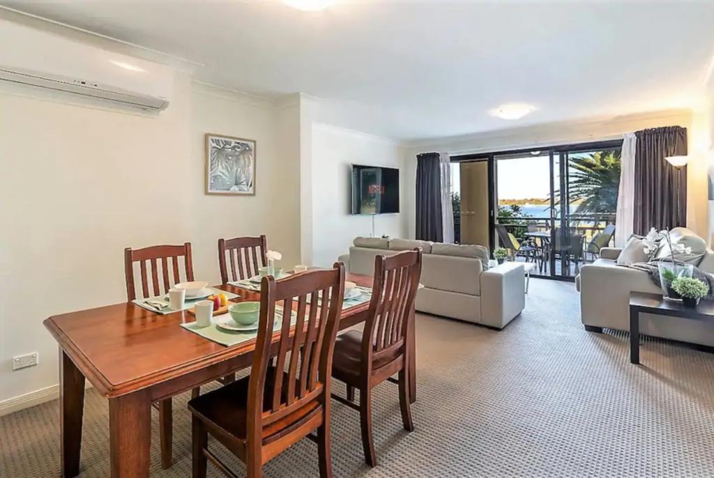 Gold Coast Apartment At Sandcastles On Broadwater - thumb 2