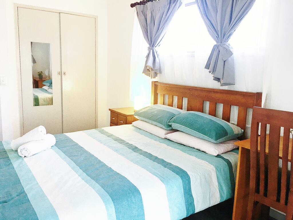 Gold Coast holiday house - Accommodation Airlie Beach